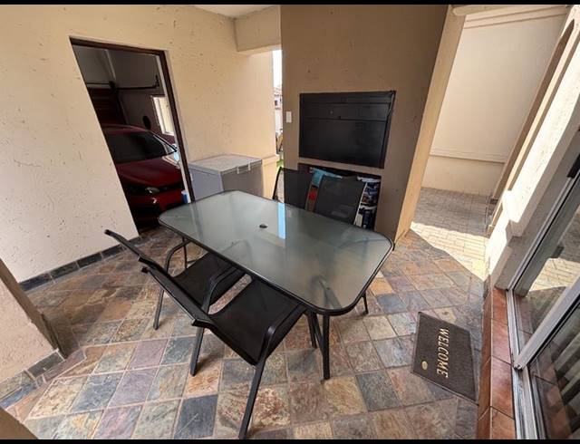 3 BEDROOM HOUSE FOR SALE IN MAGALIESKRUIN